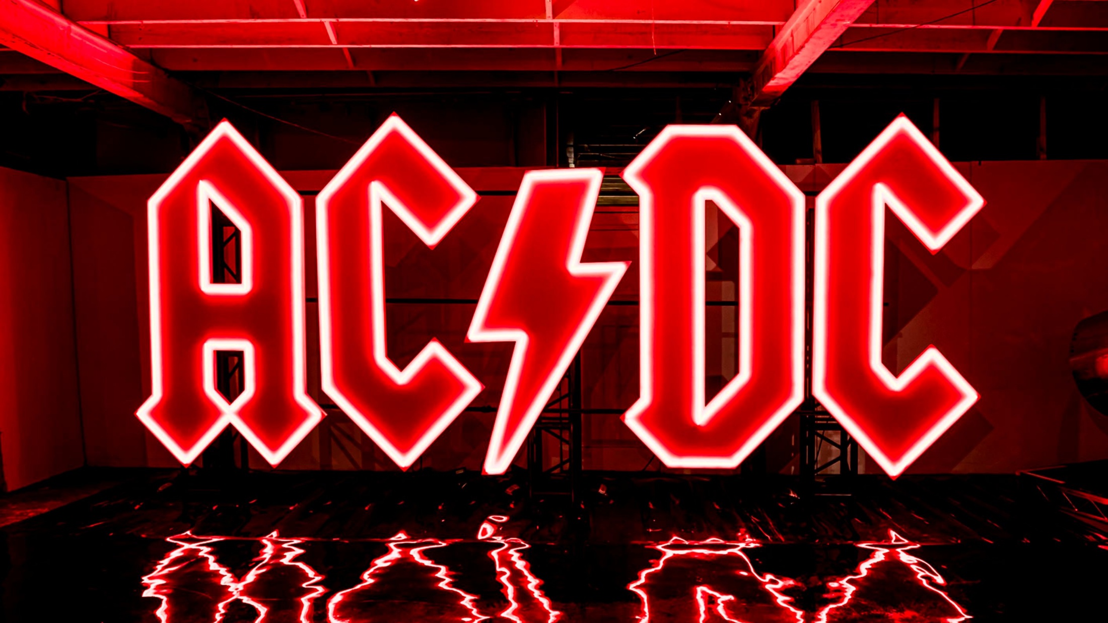 AC/DC Pop-Ups Pop Up for PWR/UP Tour - Rock and Roll Globe